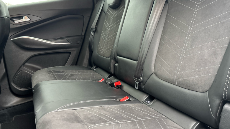 Vauxhall Grandland 1.2 Turbo Ultimate 5dr Auto Petrol Hatchback